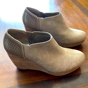 NEW Dr. School’s True Comfort Harlow Wedge Booties size 9.5